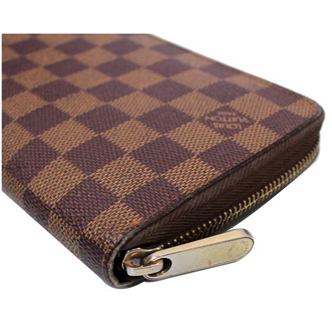 Louis Vuitton zippy organizer wallet